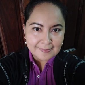 Meet your Posher, Dania